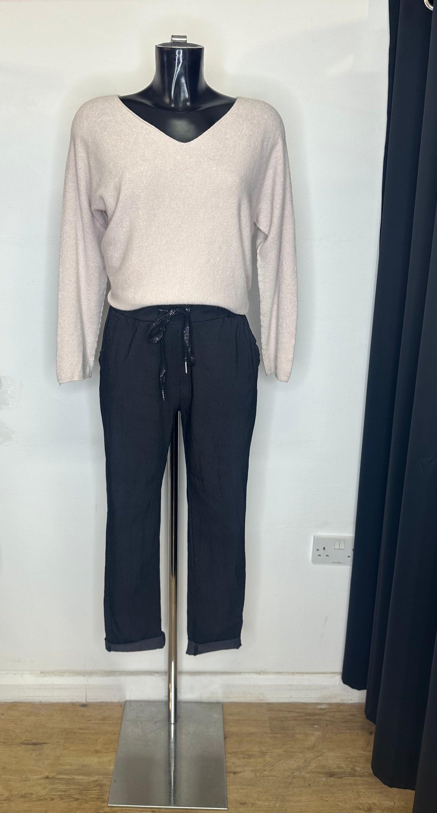 Black stretch trousers